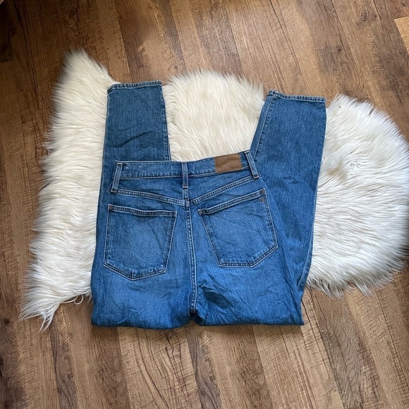 MADEWELL The Momjean In Medium Wash - Picture 6 of 7